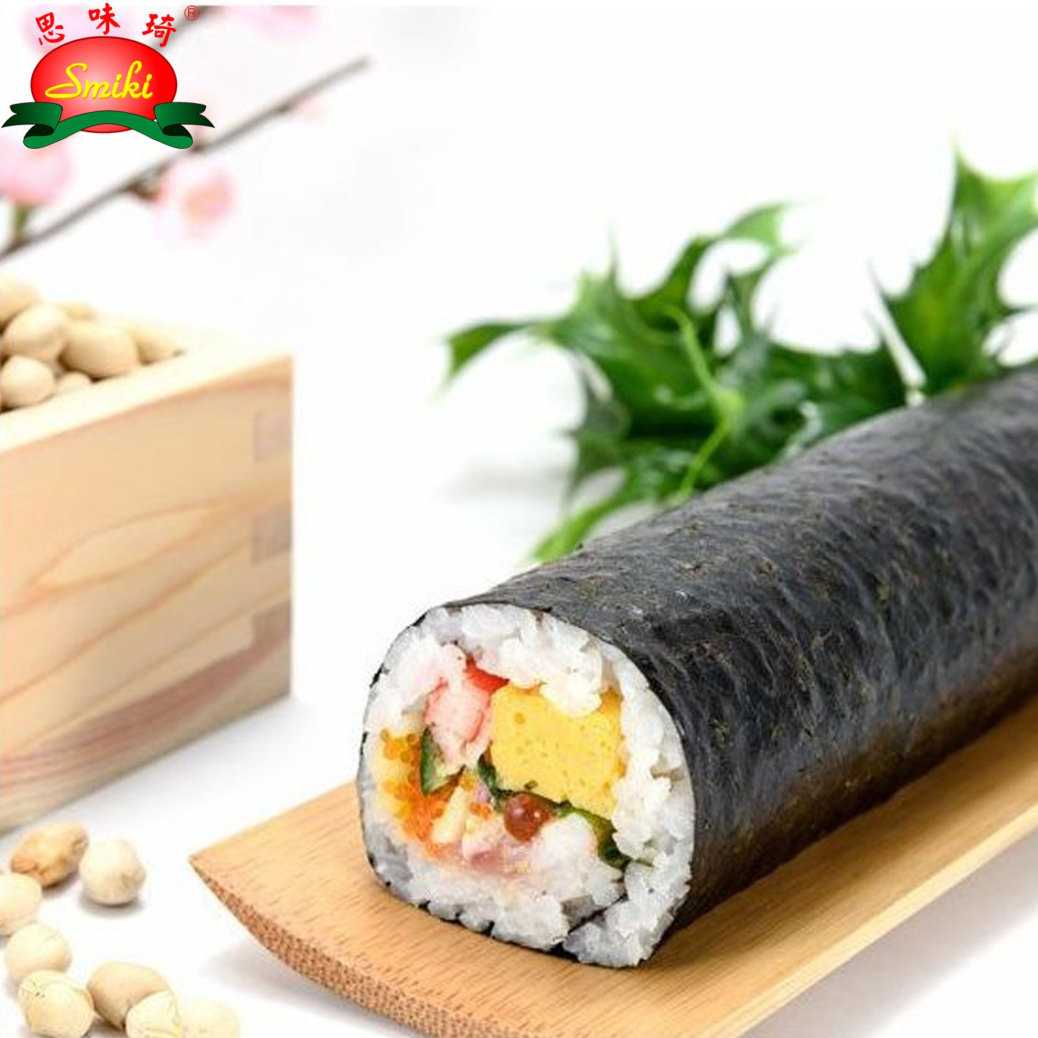 Japanisches Sushi mit geröstetem Nor/Algen